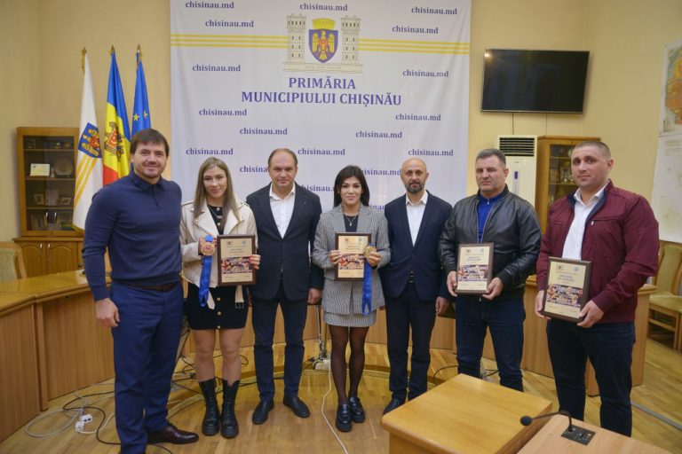 Ion Ceban Campionii No Tri Trebuie De Sus Inut Am Premiat Campioanele