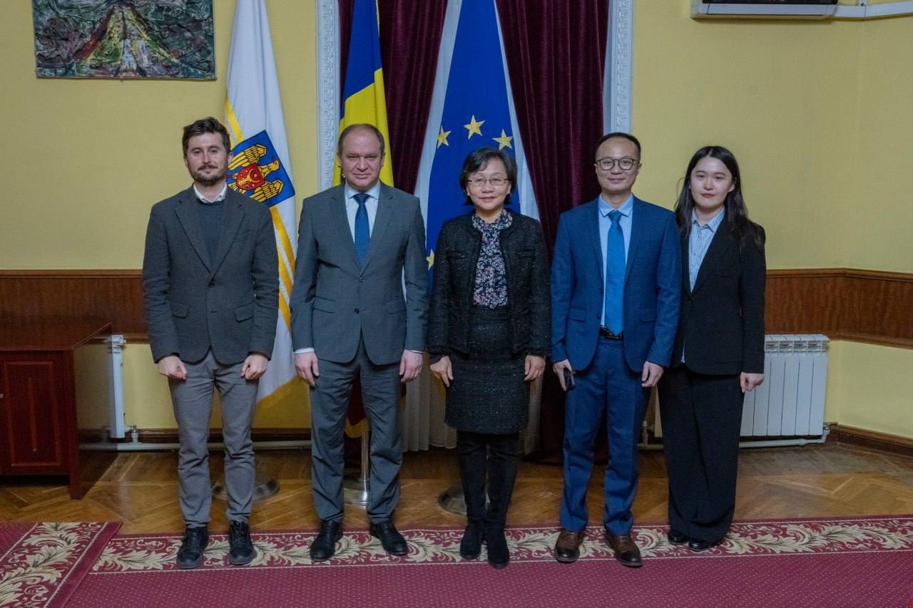 ion_ceban_ambasador_china